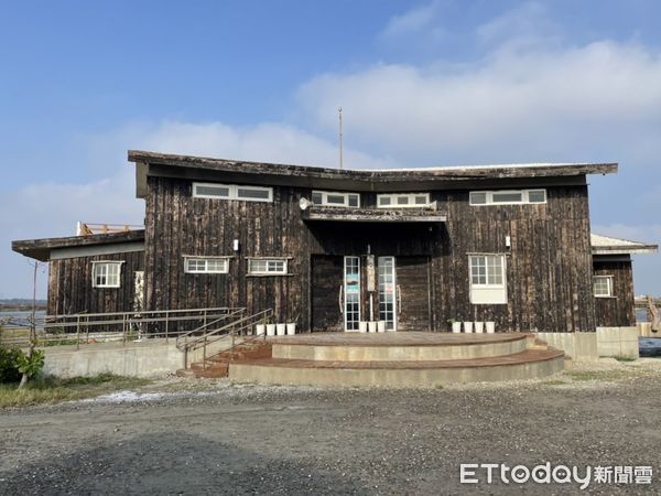 ▲「海口生活館」位於台西鄉台西海園生態園區附近，2014年正式營運以環境教育、漁人體驗為主題，希望打造台灣西海岸生態主題館。（圖／記者蔡佩旻翻攝）