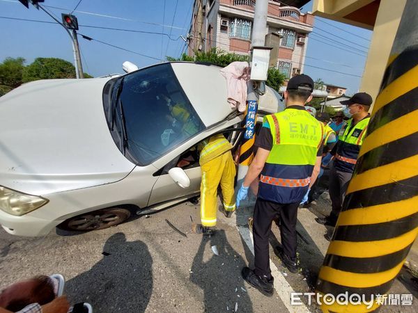 ▲彰化北斗鎮發生車禍5人送醫。（圖／彰化消防局提供）