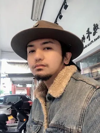 ▲▼35歲台灣阿美族男子王芮緹。（圖／翻攝臉書／柳人不悔）