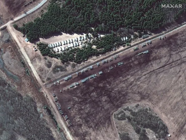 ▲▼衛星影像顯示，俄羅斯部隊在白俄羅斯待命中。（圖／路透）