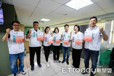 綠初選激戰!「邁盟」7成員領表登記參選 拚高市議會過半席次