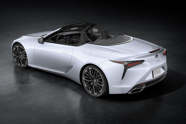 594萬起！LEXUS「LC限量跑車」台灣開賣 燻黑套件上身帥翻 | ETtoday車雲 | ETtoday新聞雲