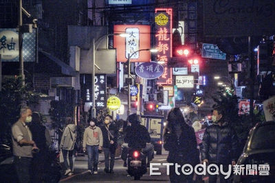 鬧鬼的店才會紅!條通媽媽桑回憶「魔幻生活」與好兄弟和平共存