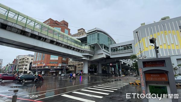 ▲▼捷運南屯站，台中街景,王品。（圖／記者陳筱惠攝）