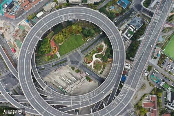 ▲上海分區封控，跨江大橋無車輛通行。（圖／CFP）