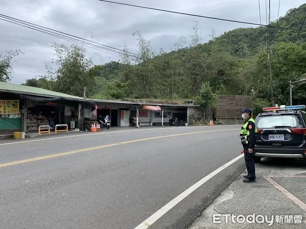 ▲▼ 警方取締中埔阿婆灣交通。（圖／中埔分局提供）