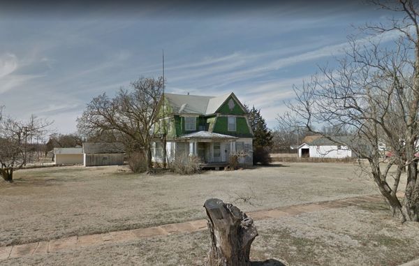 ▲美國堪薩斯州一棟房子只要能達成屋主的條件，就可以免費獲得。（圖／翻攝自Google Map）