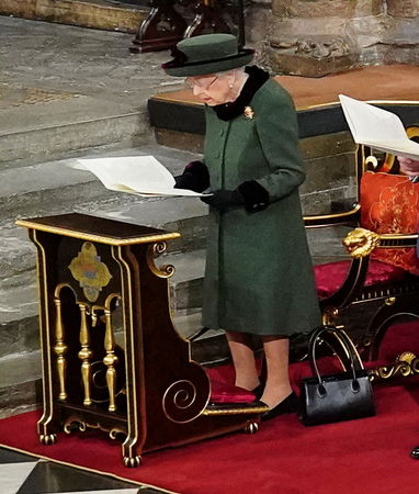 ▲▼英國女王伊莉莎白二世（Queen Elizabeth II ）出席菲利普親王追悼會。（圖／路透）