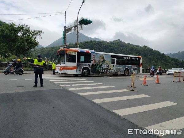 ▲警政署通令全台警力、針對清明連假易壅塞路段加派警力疏導。（圖／記者張君豪翻攝）