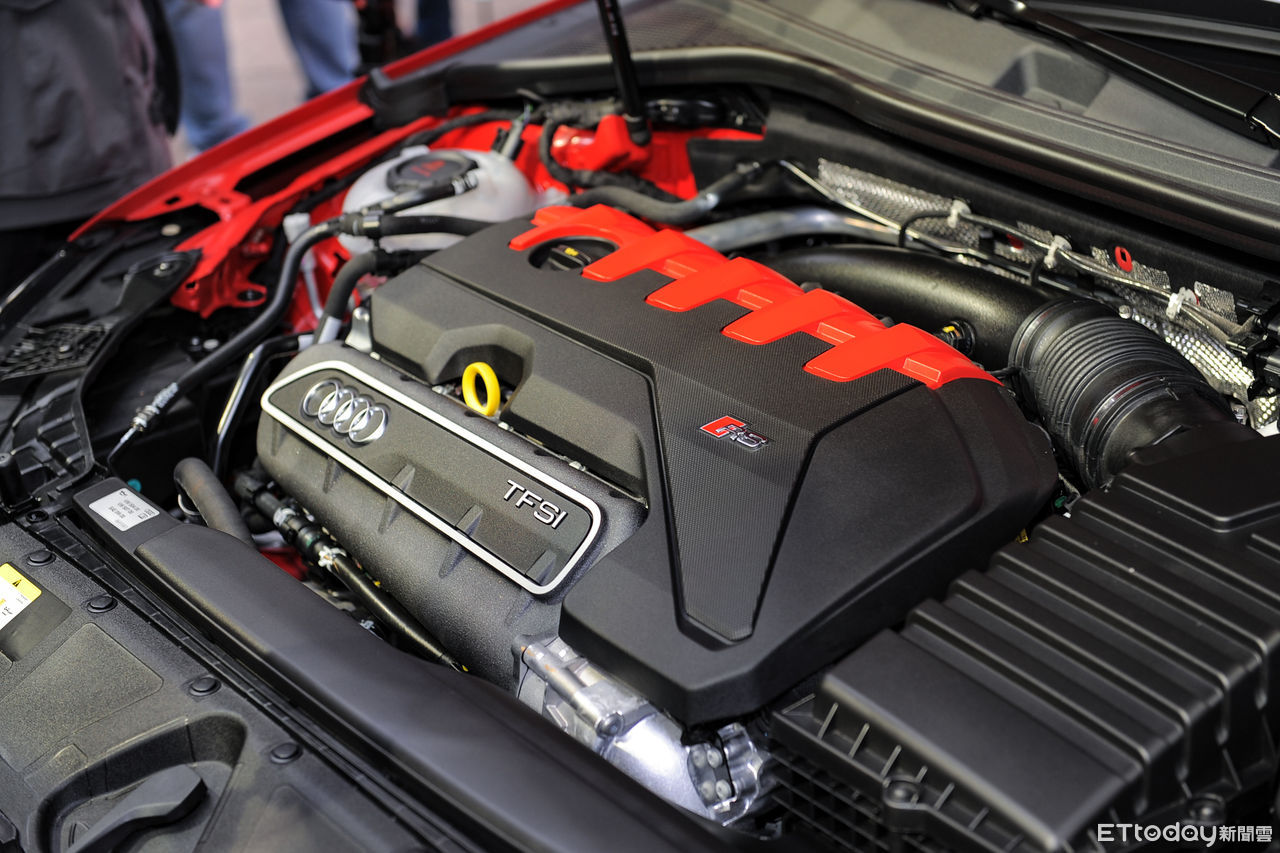 ▲奧迪RS3 Sportback性能鋼砲327萬上市 。（圖／記者林鼎智攝）