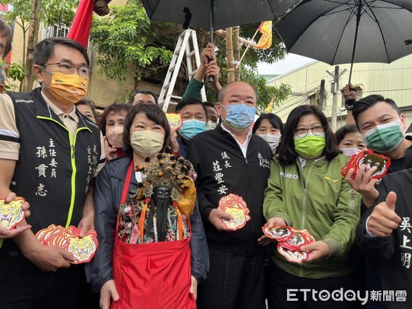 ▲▼嘉義市光路里武當山玄天上帝廟傳承200年盪鞦韆民俗活動 。（圖／記者翁伊森攝）