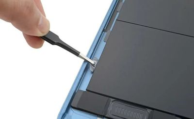 最新iPad Air拆解來了！這個小巧思方便維修換電池