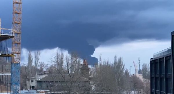 ▲▼烏克蘭南部港口城市敖德薩3日被俄軍空襲。（圖／翻攝自推特）