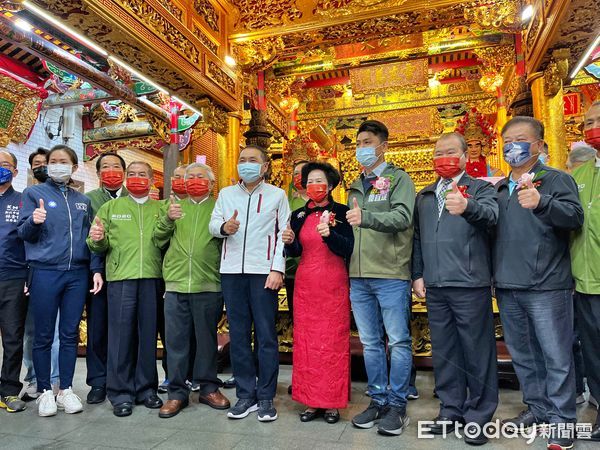 ▲保生大帝聖誕文化祭登場 侯友宜赴樹林濟安宮參拜祈福。（圖／新北市民政局提供）