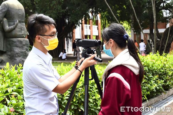 ▲海巡人員深入臺南、高雄、屏東校園推廣人才招募             。（圖／記者陳崑福翻攝）