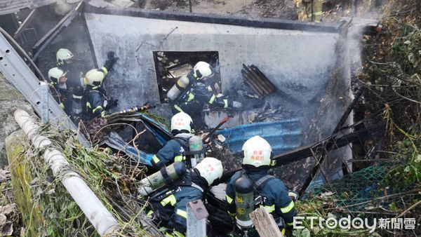 ▲▼ 台北士林一起火警意外，1隻小狗燒死。（圖／記者黃彥傑攝）