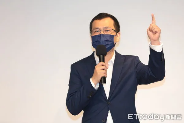 ▲▼台北市議員羅智強4/6召開記者會，正式宣佈參選桃園市長爭取國民黨內的提名。（圖／記者湯興漢攝）