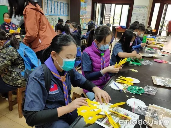 ▲台南市環保局二手物再利用手作免費體驗課程，4月至7月開辦20場，每場20名額，分團體及個人報名，4月6日上午9時起受理網路報名。（圖／記者林悅翻攝，下同）