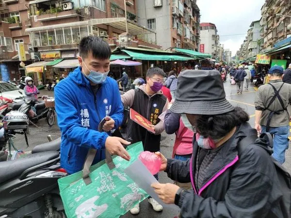 羅智強辦公室主任楊植斗將爭取代表國民黨參加台北市議員選戰。（翻攝自楊植斗臉書）