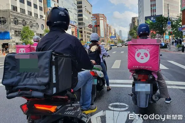 ▲▼外送。（圖／記者周宸亘攝）