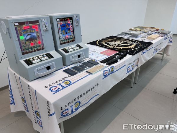 ▲▼天道盟太陽會奚姓台北分會長，在7日遭警方逮捕。（圖／記者邱中岳翻攝）