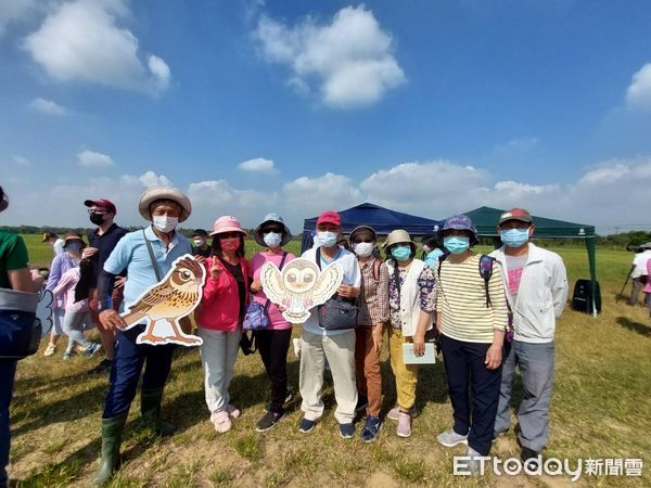 ▲台南市野鳥學會上午在台南歸仁區台糖沙崙農場，舉辦「環頸雉西瓜節」活動，獲民眾以實際行動支持友善耕作，100顆西瓜全數售罄。（圖／記者林悅翻攝，下同）