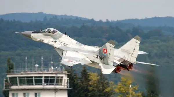 ▲▼斯洛伐克米格-29（Mig-29）戰鬥機。（圖／翻攝推特「@visegrad24」）