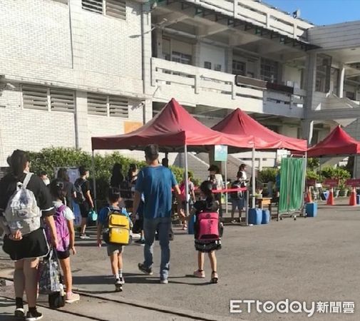 ▲台東縣111學年度國中小正式教師甄選7月6日筆試。（圖／記者楊漢聲攝）