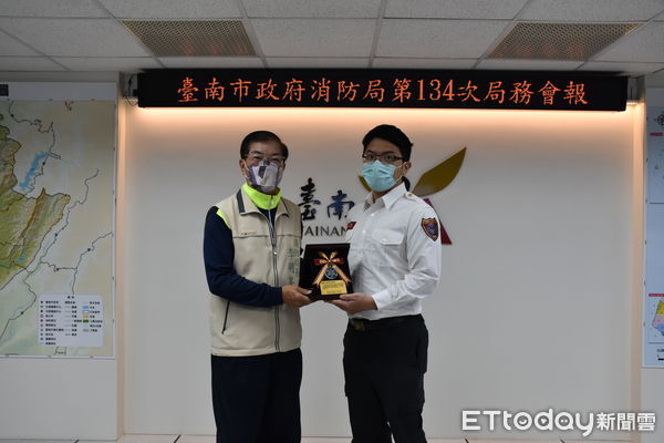 ▲台南市消防局第七大隊，2021年成功救回11名OHCA患者，讓患者健康走出醫院，更持續精進救護抜術。（圖／記者林悅翻攝，下同）