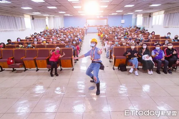 ▲▼ 嘉市街頭藝人登記完成打造藝術城市新動能 。（圖／嘉義市政府提供）