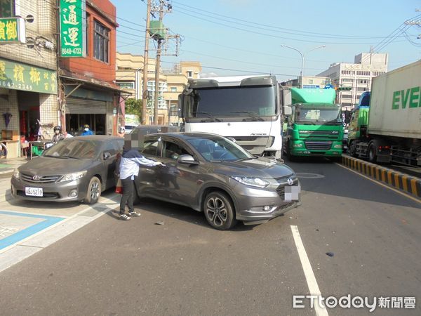 ▲▼ 汐止車禍 。（圖／記者黃宥寧翻攝）