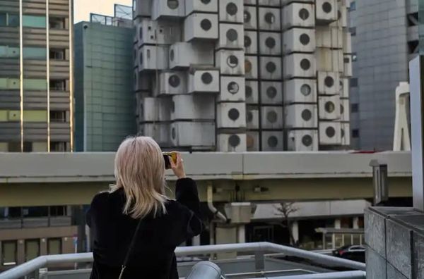 ▲日本東京,中銀膠囊塔。（圖／翻攝自中銀カプセルタワービル(Nakagin Capsule Tower)臉書）