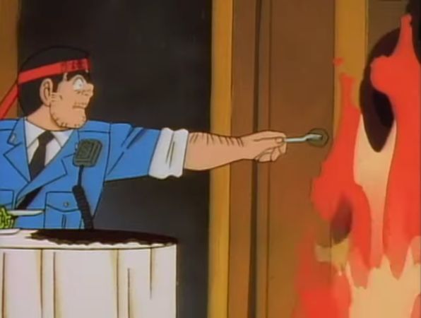 日本一名警察在宿舍烤魚，瓦斯噴槍卻爆炸引發火災，不少人直呼根本是《烏龍派出所》的劇情。（翻攝自YouTube）