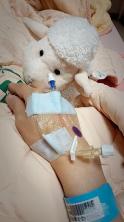 ▲唐玲罹胃癌3年又長腫瘤，將切除子宮卵巢。（圖／翻攝自臉書／唐玲Linh Linh）