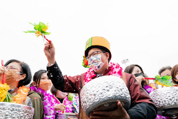 ▲「龍岡米干節」水花火舞慶典