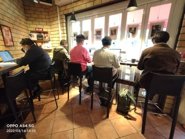 ▲▼日本催稿咖啡館。（圖／翻攝自「原稿執筆カフェ」官網）