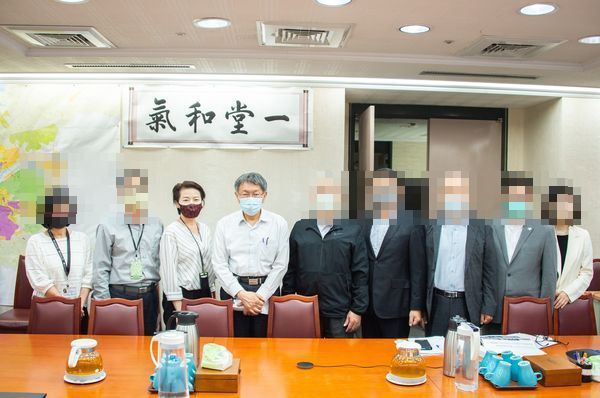 ▲▼台北市長柯文哲、台北市副市長黃珊珊13日與中華智慧運輸協會（ITS Taiwan）進行意見交流。（圖／台北市交通局提供）