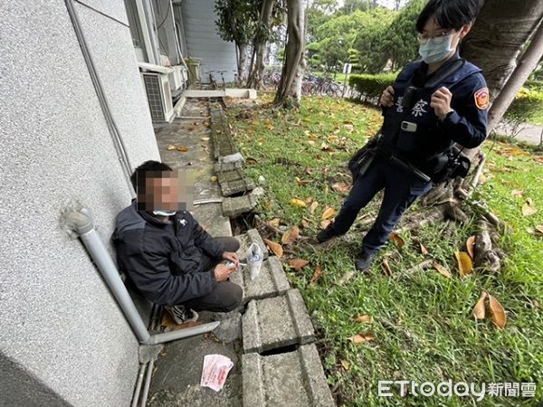 ▲學生巡守小組與警方合力逮捕慣竊古姓男子。（圖／中壢警分局提供）