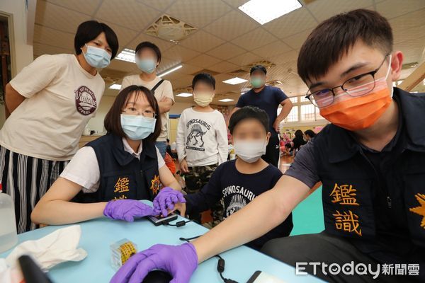 ▲▼ 嘉義市政府警察局推動自願捺印指紋建檔服務。（圖／嘉義市警局提供）