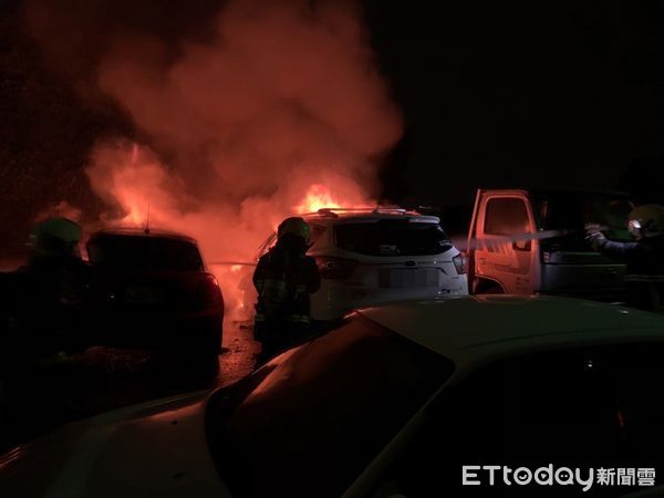 ▲▼     台中停車場火警        。（圖／記者白珈陽翻攝）