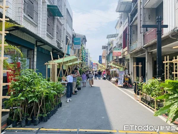 ▲▼屏東潮州鎮建基路「春潮集」。（圖／記者林育綾攝）