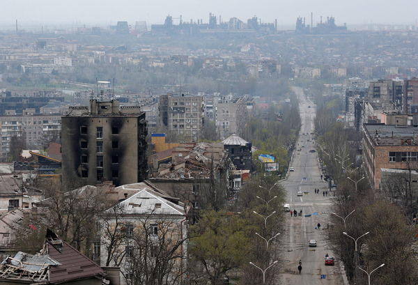 ▲▼馬力波（Mariupol）現況和持續遭到的亞速鋼鐵廠。（圖／路透）