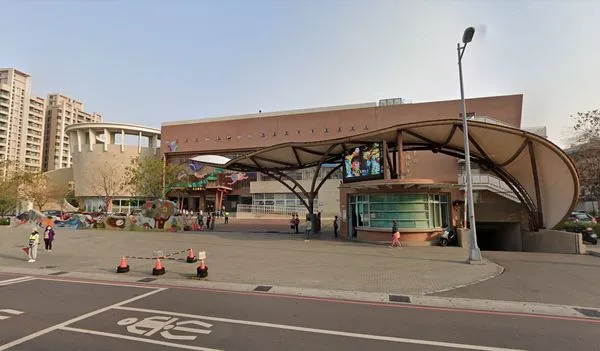 ▲▼台中市太平區新光國小。（圖／翻攝Google Maps）