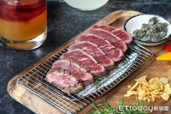 ▲王品集團「最肉燒肉餐酒館」。（圖／記者黃士原攝）