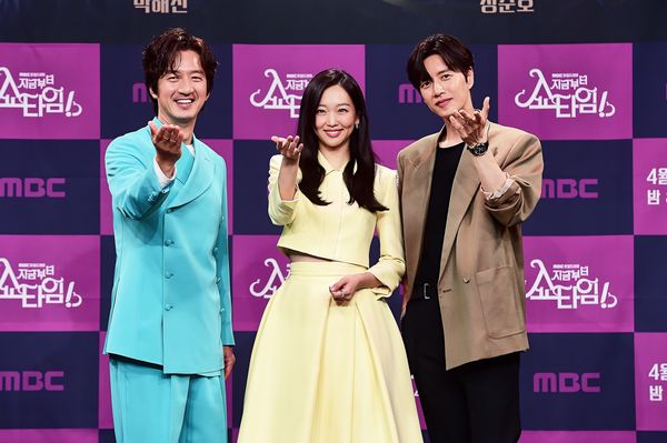 ▲▼《現在開始是Showtime！》鄭俊鎬、朴海鎮：鬼神來祝賀我們了。（圖／friDay影音提供）