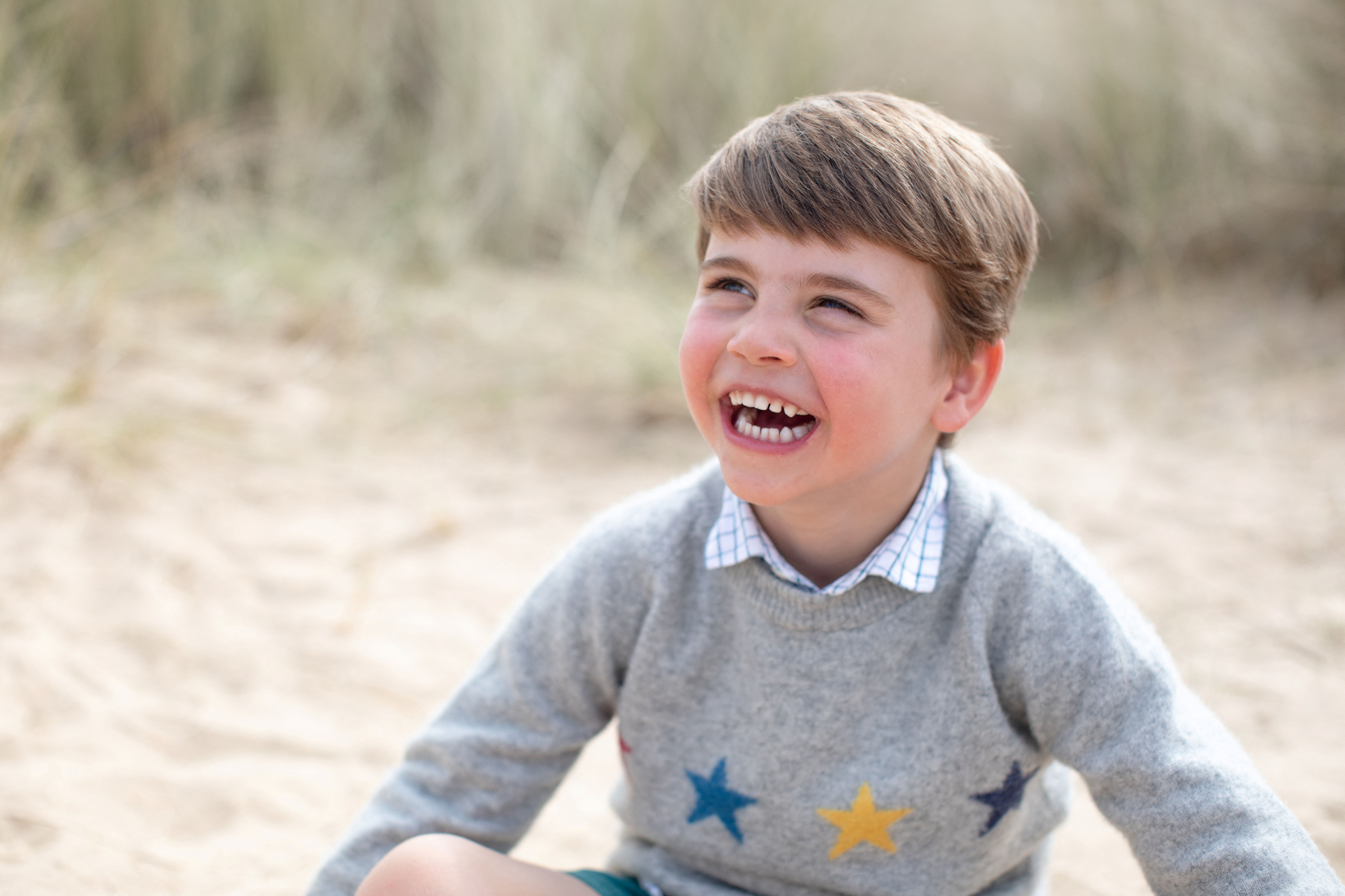 ▲▼英國威廉王子與凱特的小兒子路易王子（Prince Louis）23日慶祝4歲生日，王室發布一系列近期照。（圖／路透）