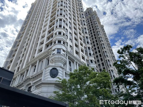 ▲▼「腳交千金」的千萬豪宅起底,歐風建築,氣勢宏偉。(圖/記者鄧木卿攝)