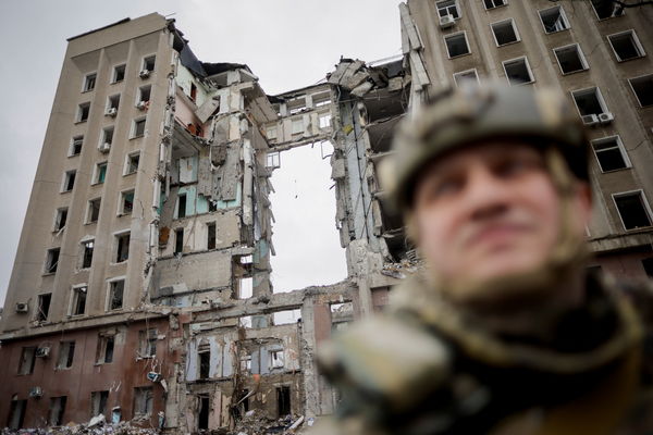 ▲▼烏克蘭南部大城尼古拉耶夫政府大樓慘遭俄軍砲擊。（圖／路透社）
