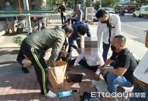 ▲台南市警六分局合力圍捕出面取款車手到案，全案擴大偵辦中。（圖／記者林悅翻攝，下同）