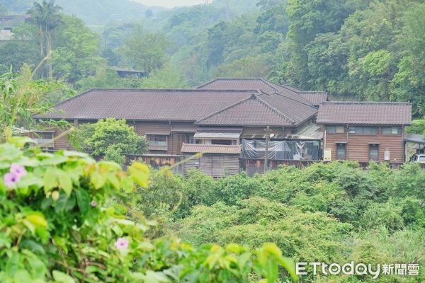 ▲平溪菁桐老街,石底大斜坑,碳場咖啡,菁桐車站、太子賓館,皇宮,北海道民宿。（圖／記者彭懷玉攝）